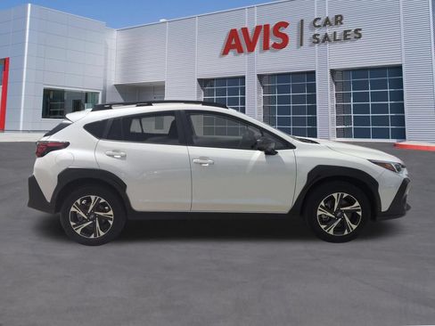 Used 2025 Subaru Crosstrek 2.5i Premium AWD/4WD image 5