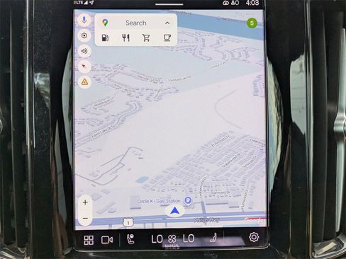 Certified 2023 Volvo XC60 B5 Ultimate w/ Climate Package image 29