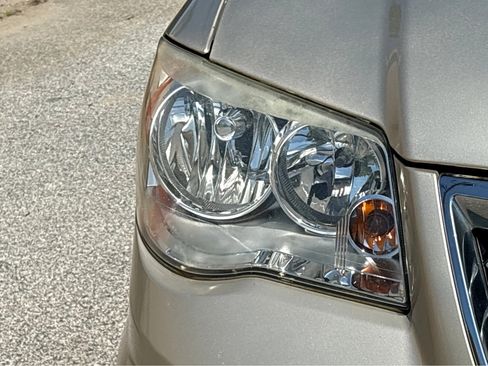 Used 2015 Chrysler Town & Country Touring w/ Driver Convenience Group FWD image 21