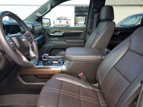 Used 2023 Chevrolet Silverado 1500 High Country image 19