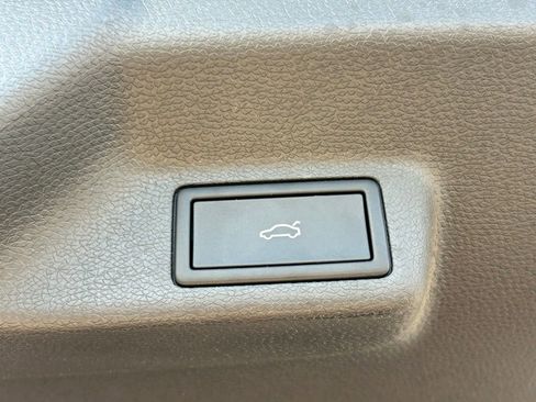 Used 2025 Volkswagen ID. Buzz 1st Edition AWD/4WD image 54