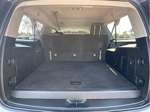 Used 2020 GMC Yukon XL SLE w/ HD Trailering Package image 7