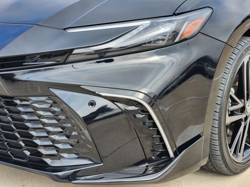 Used 2025 Toyota Camry XSE image 6