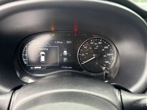 Used 2024 Nissan Kicks SR w/ SR Premium Package FWD image 22