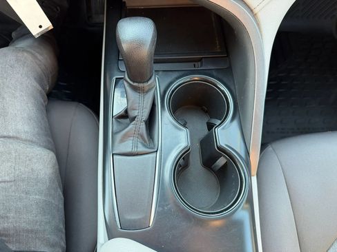 Used 2018 Toyota Camry LE FWD image 26