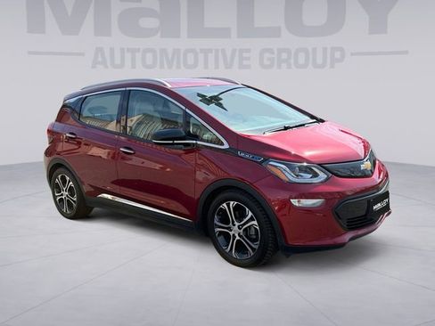 Used 2019 Chevrolet Bolt Premier w/ Infotainment Package image 7