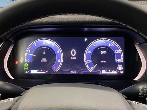 New 2025 Jeep Grand Cherokee Limited w/ Luxury Tech Group II image 18