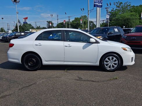 Used 2011 Toyota Corolla LE FWD image 8