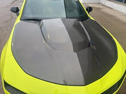 Used 2019 Chevrolet Camaro LT w/ Technology Package image 10