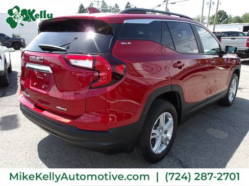 Used 2023 GMC Terrain SLE w/ Driver Convenience Package AWD/4WD image 7
