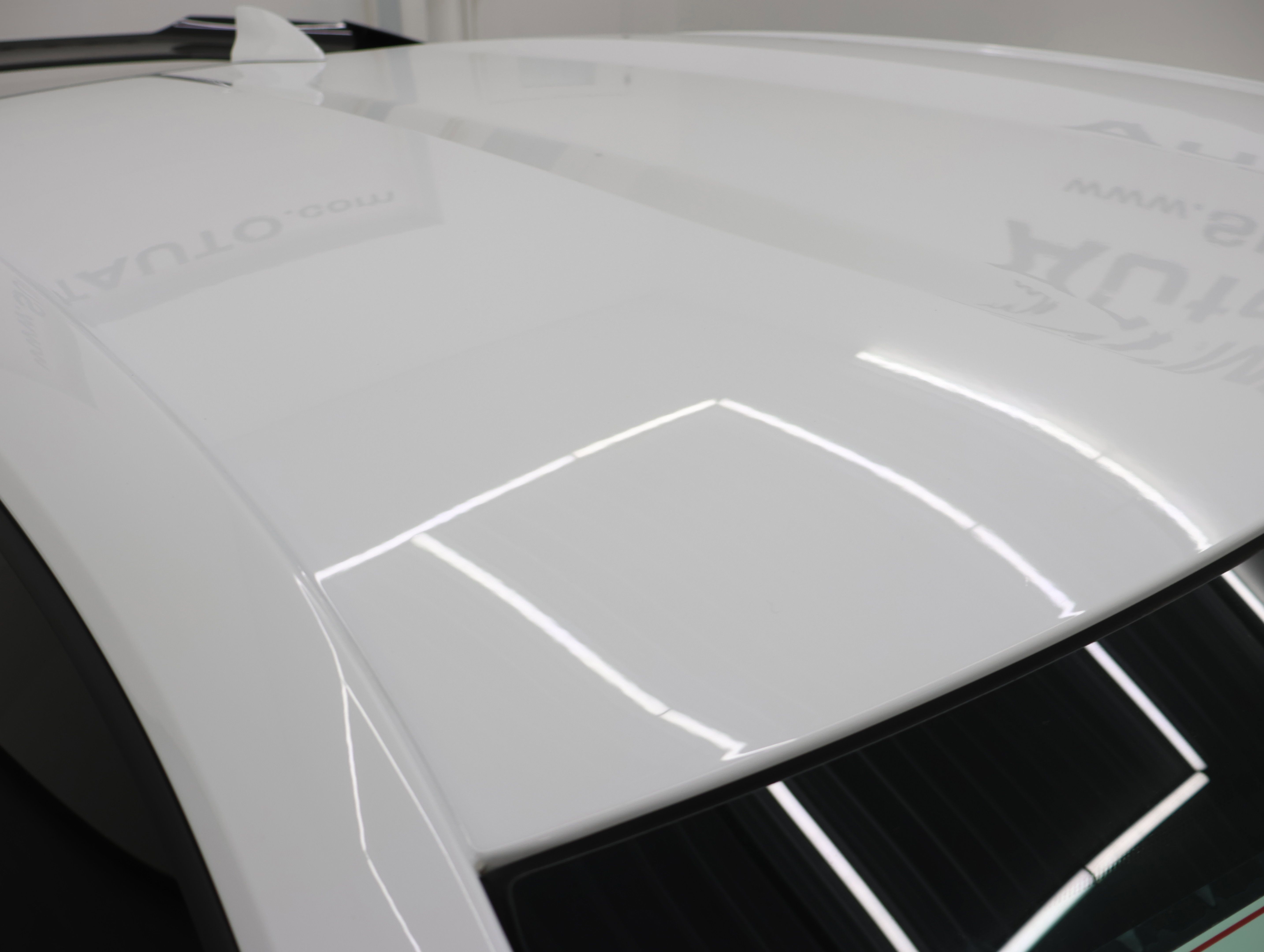 Used 2019 Chevrolet Camaro ZL1 RWD image 4