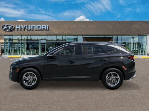 New 2026 Hyundai Tucson SE AWD/4WD image 3