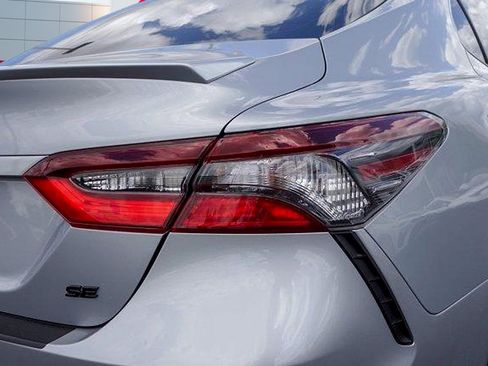 Certified 2023 Toyota Camry SE FWD image 5