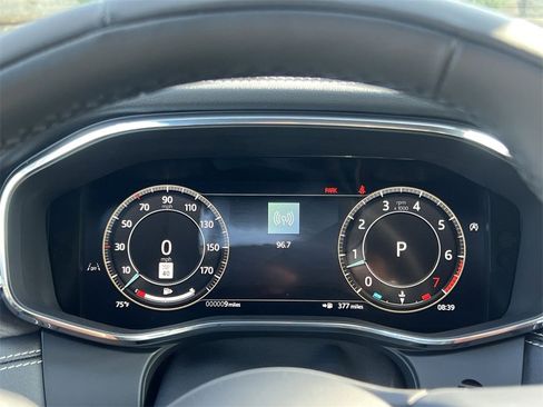 Used 2025 Jaguar F-PACE R-Dynamic S image 21