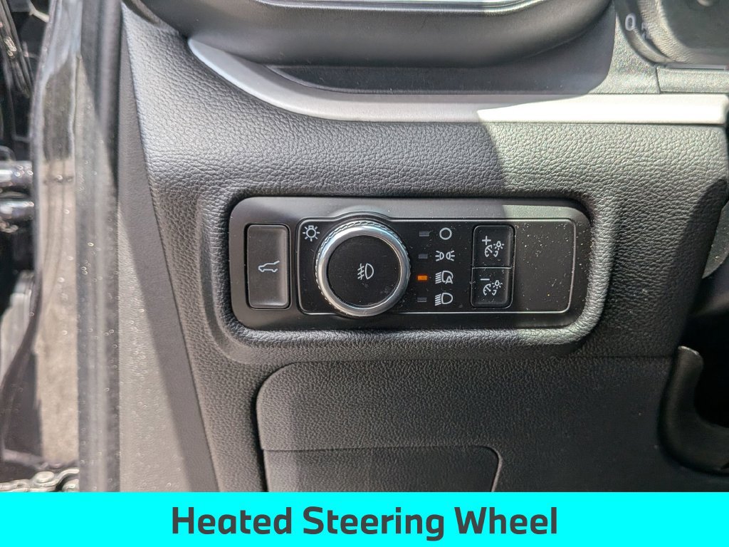 Used 2023 Ford Explorer XLT w/ Equipment Group 202A RWD image 21