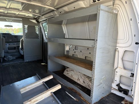 Used 2009 Ford E-250 and Econoline 250 image 10