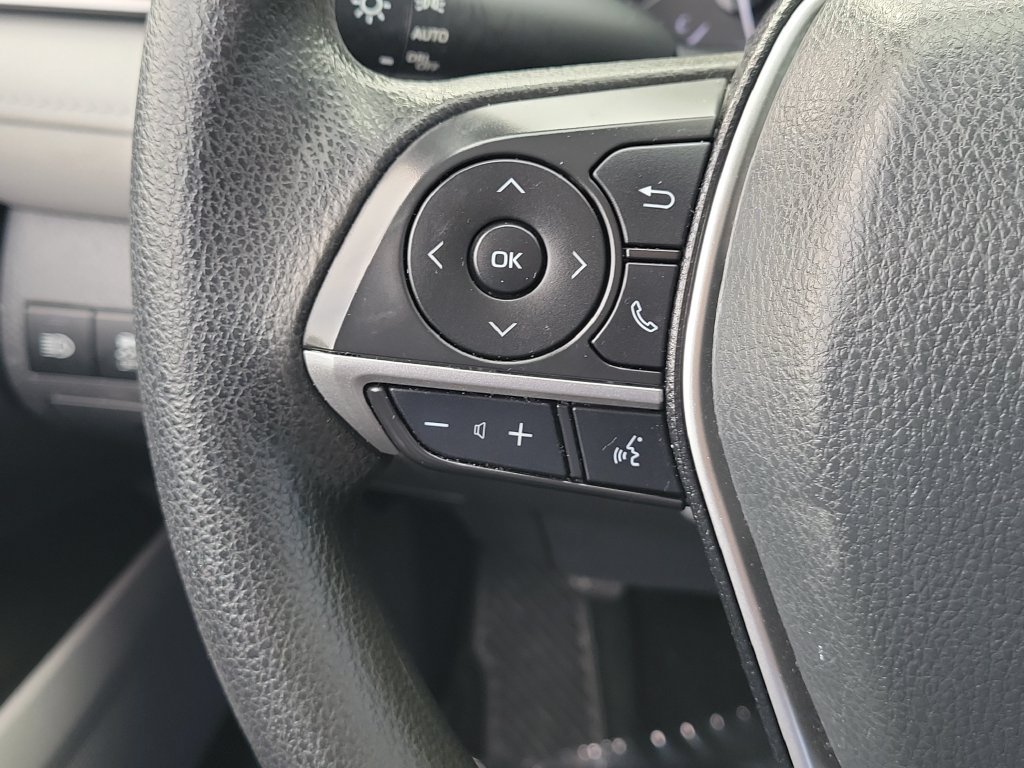Certified 2022 Toyota Camry LE FWD image 9