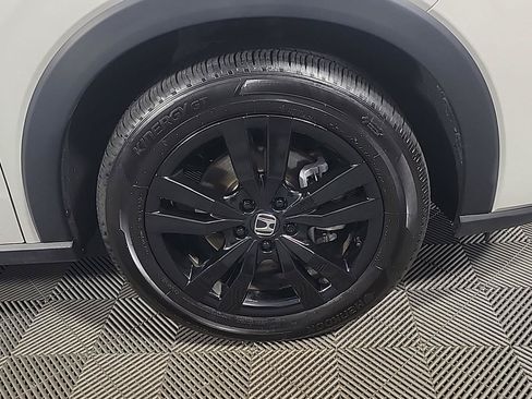 Certified 2026 Honda HR-V Sport image 3