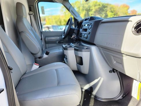 New 2026 Ford E-350 and Econoline 350 Super Duty w/ Power Equipment Group image 10