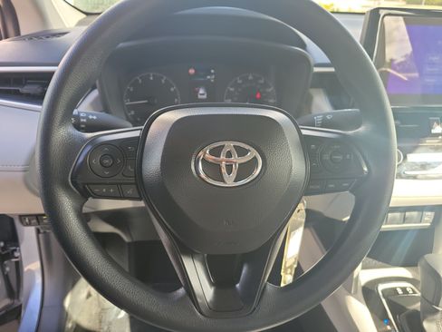 Certified 2025 Toyota Corolla Cross L FWD image 24