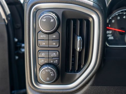 Used 2019 Chevrolet Silverado 1500 RST w/ True North Edition AWD/4WD image 17