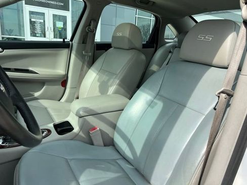 Used 2006 Chevrolet Impala SS w/ Convenience Package image 12