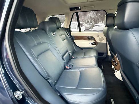 Used 2018 Land Rover Range Rover Supercharged image 31