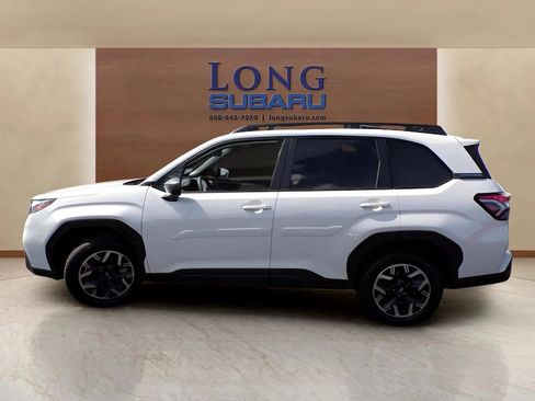 Certified 2025 Subaru Forester Premium image 9