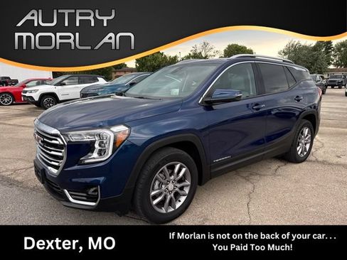 Used 2023 GMC Terrain SLT w/ Infotainment Package II AWD/4WD image 1