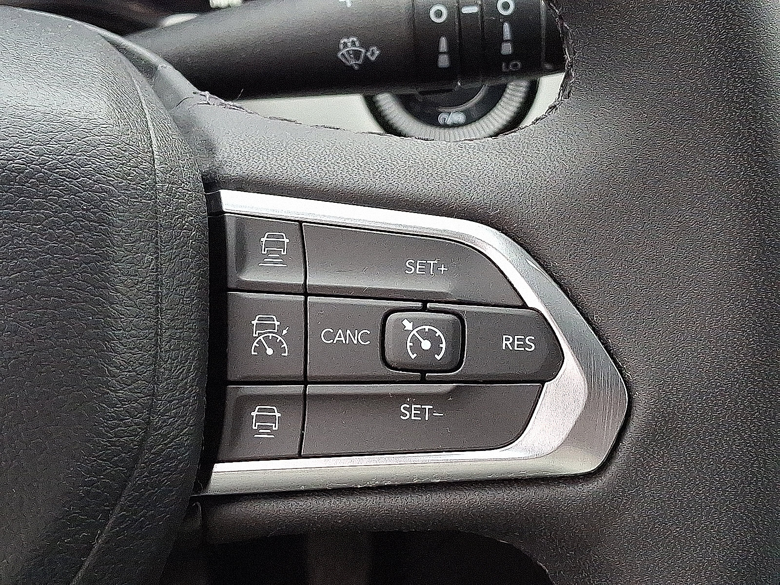 Certified 2023 Jeep Compass Limited AWD/4WD image 22