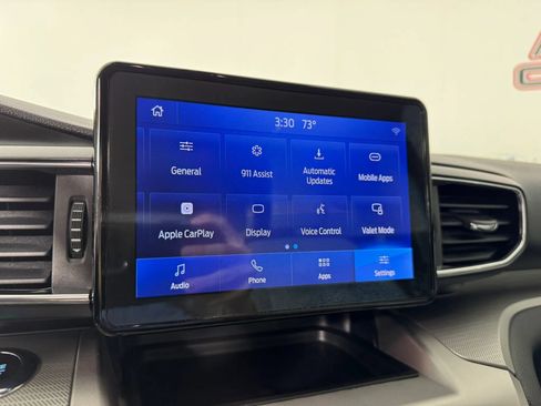 Used 2021 Ford Explorer XLT w/ Equipment Group 202A AWD/4WD image 20