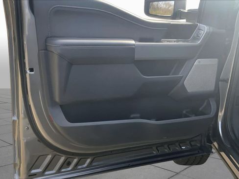 Used 2024 Ford F250 Lariat AWD/4WD image 39
