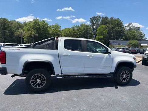Used 2018 Chevrolet Colorado ZR2 AWD/4WD image 3