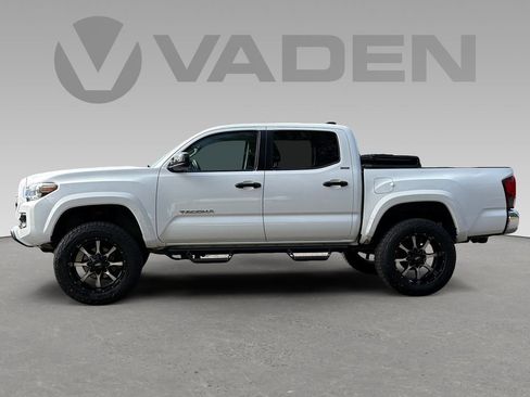 Used 2021 Toyota Tacoma SR5 image 7