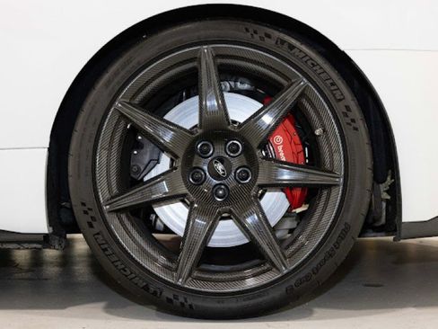 Used 2021 Ford Mustang Shelby GT500 w/ Carbon Fiber Track Pack image 55