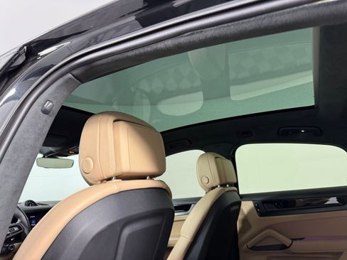 Used 2025 Porsche Cayenne GTS image 16