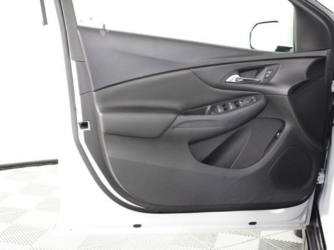 Used 2018 Chevrolet Volt LT w/ LT Driver Confidence Package FWD image 17