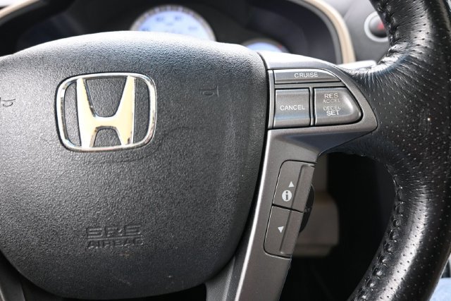 Used 2010 Honda Pilot Touring image 28