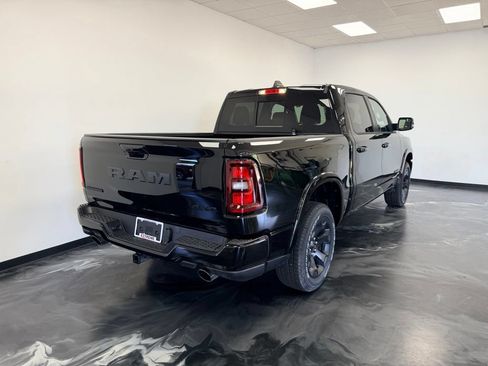 New 2026 RAM 1500 4x4 Crew Cab image 22