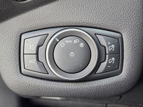 Used 2018 Ford Escape SEL image 18