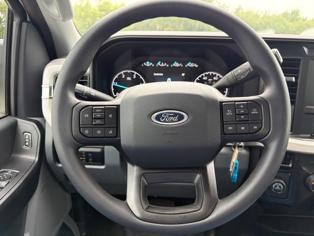 New 2026 Ford F250 XL RWD image 19