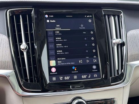 Used 2025 Volvo S90 B6 Ultra image 24