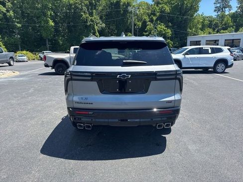 New 2026 Chevrolet Traverse RS w/ LPO, Floor Liner Package FWD image 20