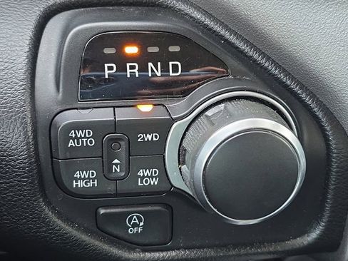 Used 2019 RAM 1500 Big Horn image 29