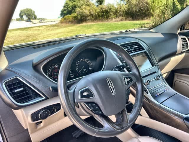 Used 2018 Lincoln MKX Reserve FWD image 15