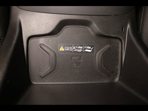 Used 2018 Chevrolet Colorado ZR2 image 24