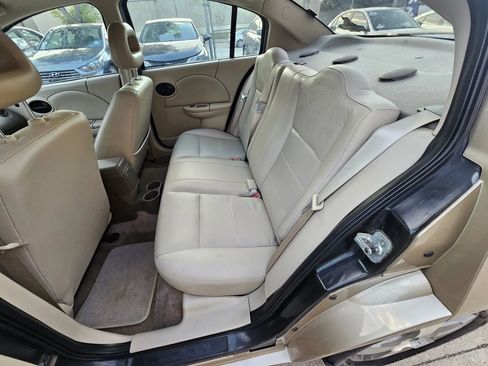 Used 2006 Saturn ION Level 3 w/ Leather Trim Pkg image 6