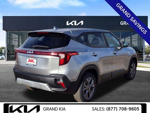 New 2026 Kia Seltos LX image 5