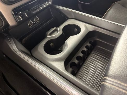 Used 2020 RAM 1500 Laramie w/ Sport Appearance Package AWD/4WD image 26