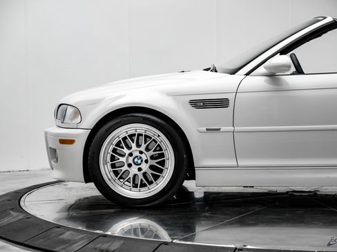 Used 2006 BMW M3 Convertible image 9